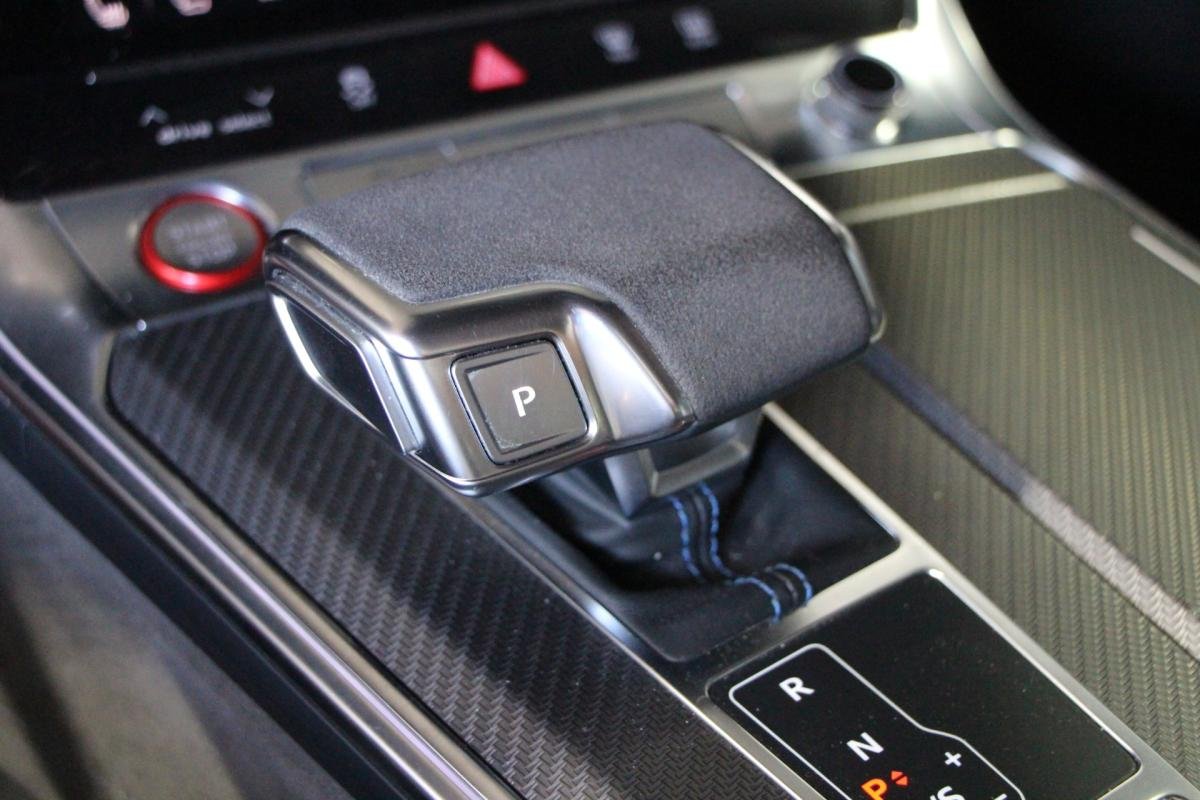 Audi RS6 Avant - Photo 25