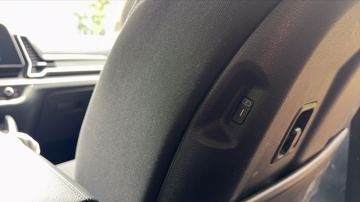 Kia Sportage - Photo 29