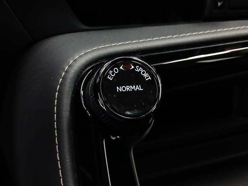 Lexus NX - Photo 27