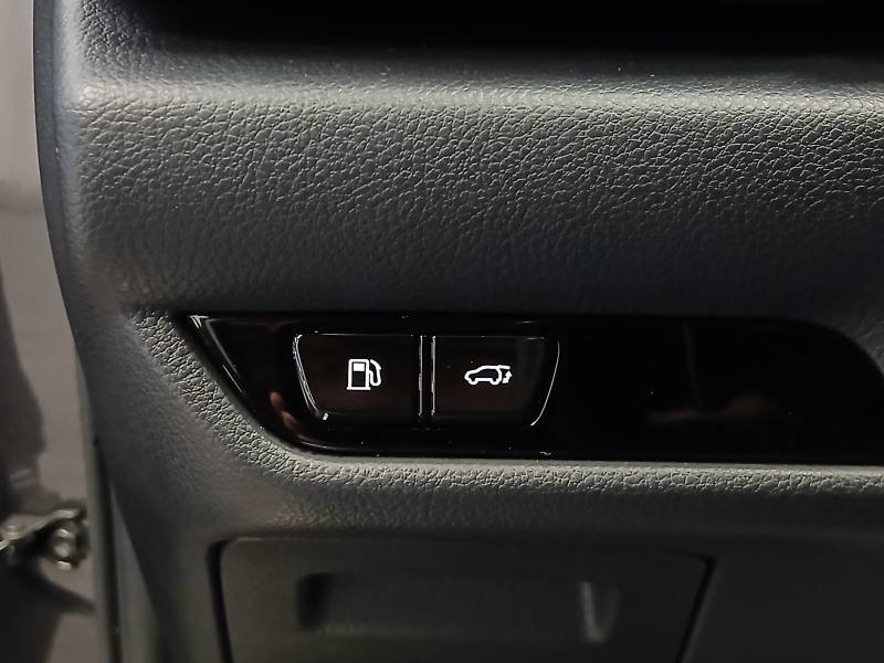 Lexus NX - Photo 31