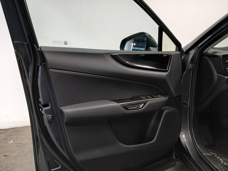 Lexus NX - Photo 32