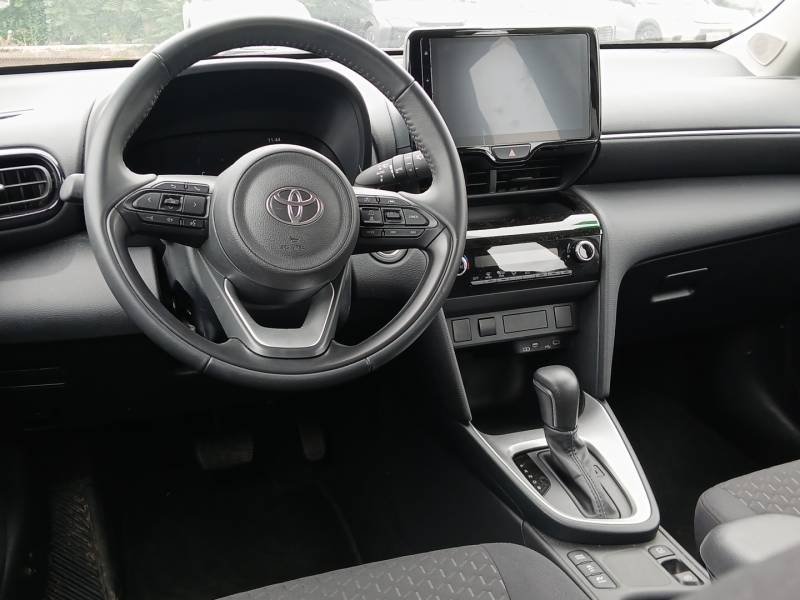 Toyota Yaris - Photo 11