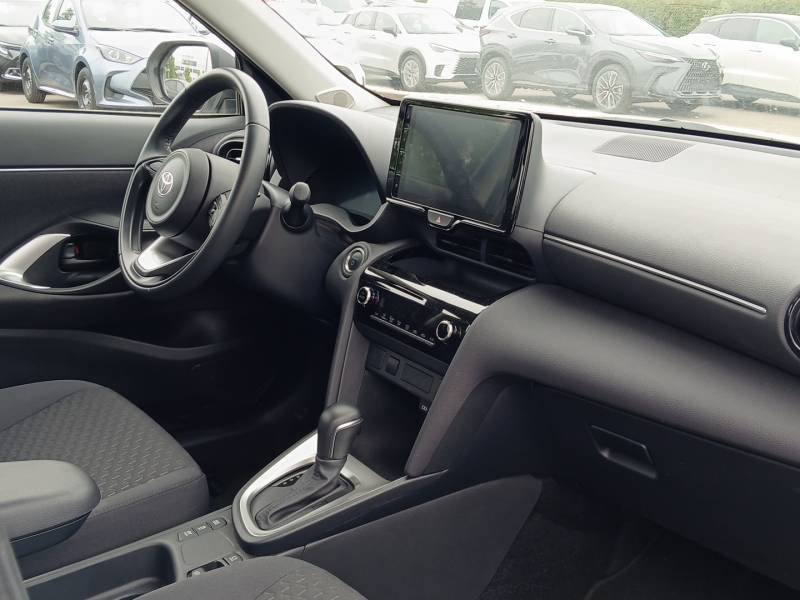 Toyota Yaris - Photo 12