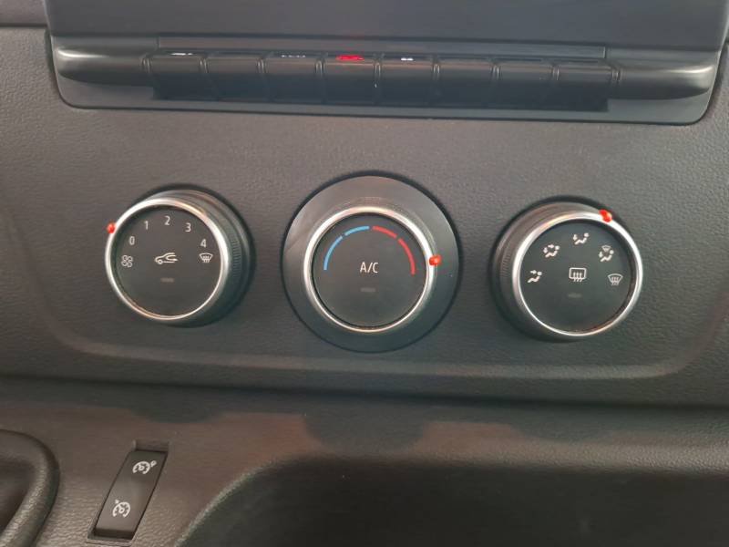 Renault Master - Photo 17