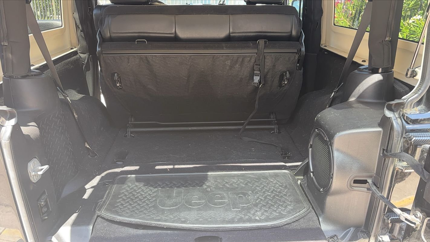 Jeep Wrangler - Photo 27