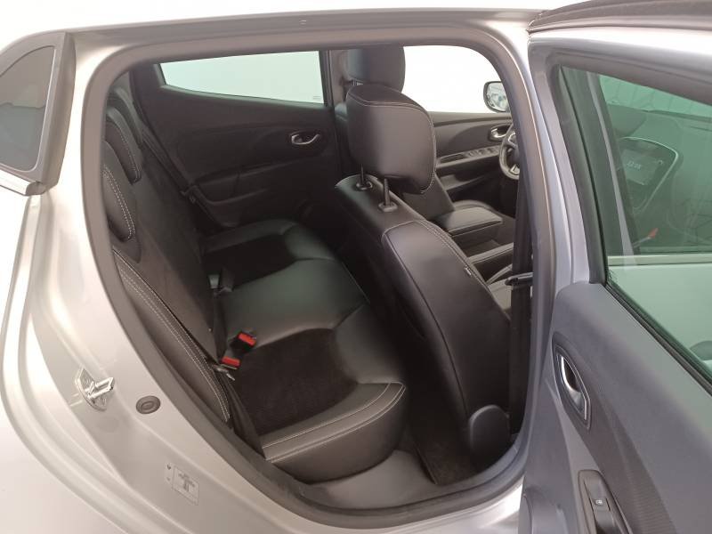 Renault Clio - Photo 15