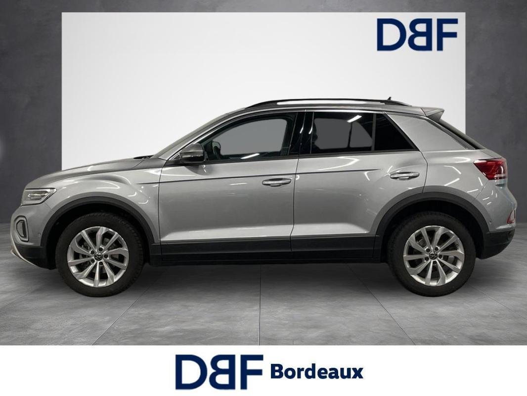 Volkswagen T-Roc - Photo 1