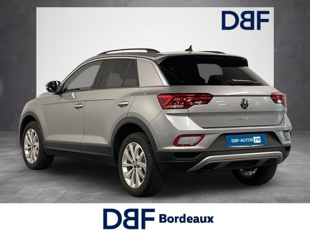 Volkswagen T-Roc - Photo 2