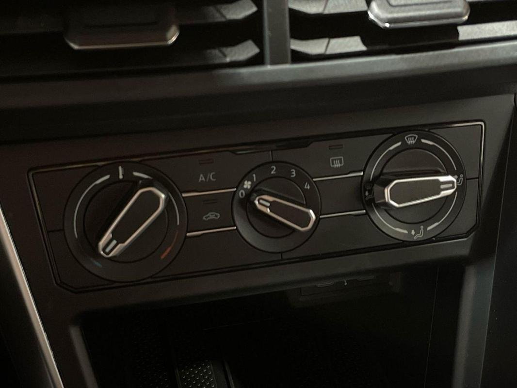 Volkswagen Polo - Photo 19