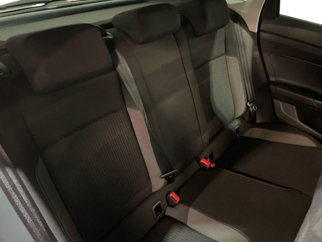 Volkswagen Polo - Photo 23