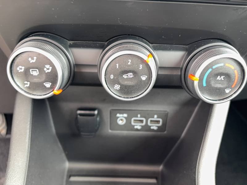 Renault Clio - Photo 23