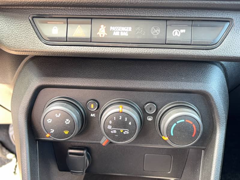 Dacia Sandero - Photo 19