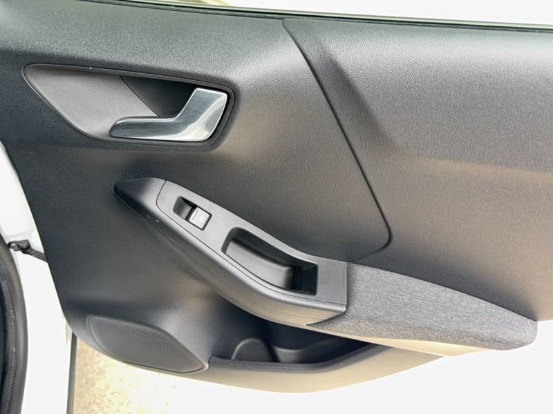 Ford Puma - Photo 12