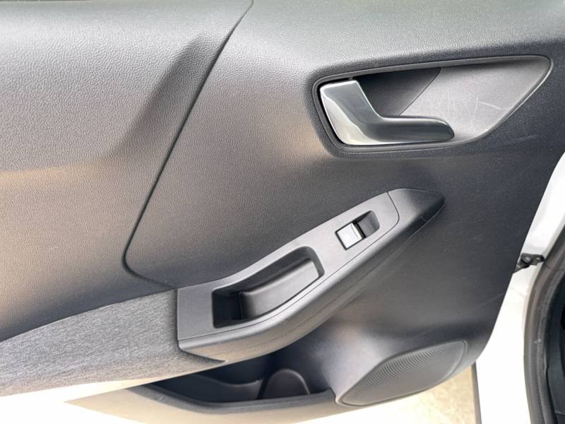 Ford Puma - Photo 15