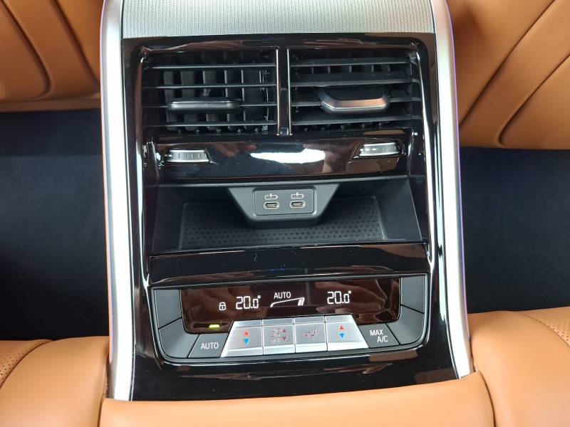 BMW Série 8 - Photo 33