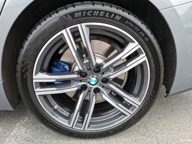 BMW Série 8 - Photo 38