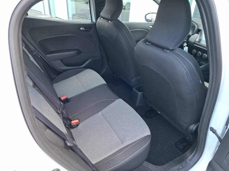 Renault Clio - Photo 18