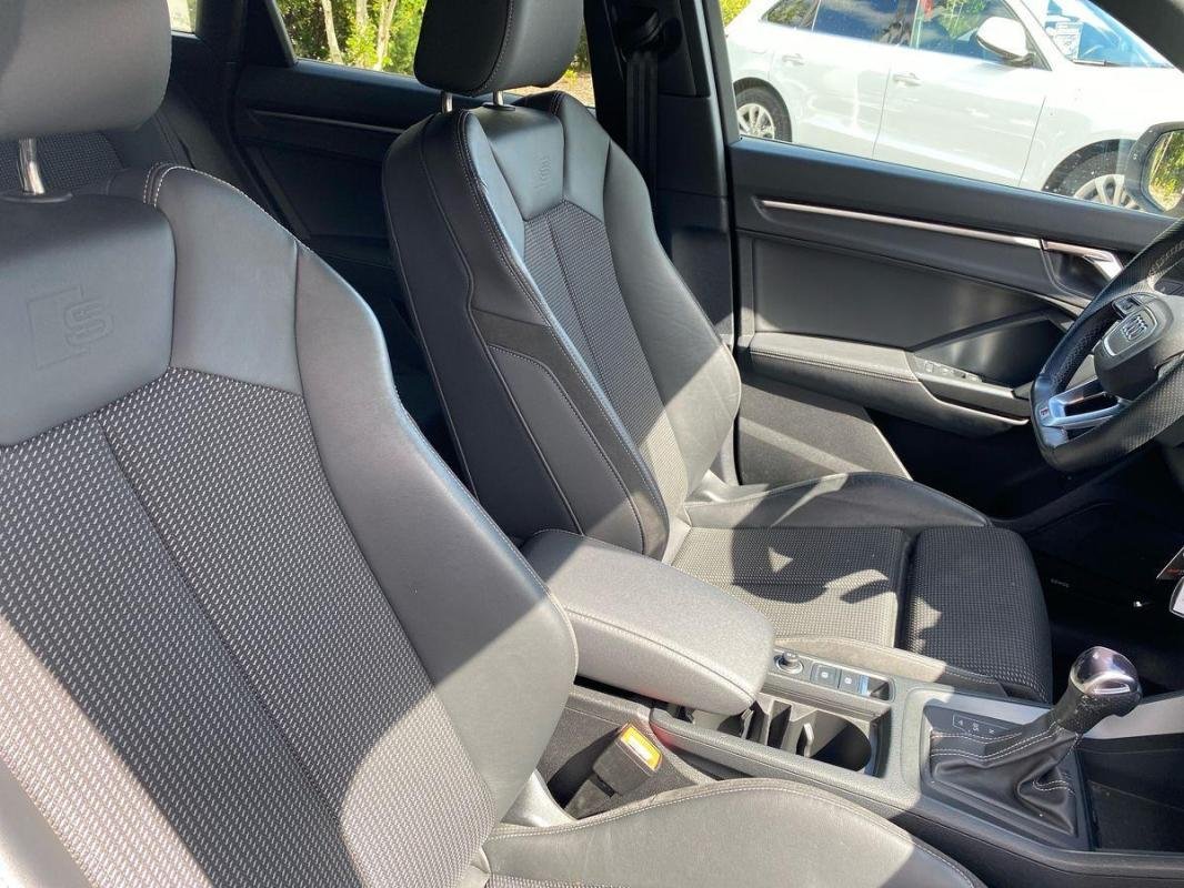 Audi Q3 - Photo 12
