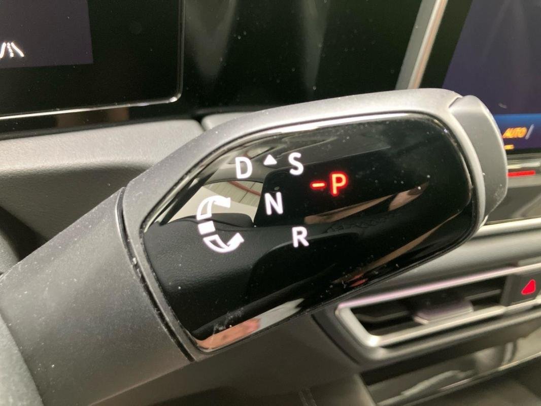 Volkswagen Tiguan - Photo 11