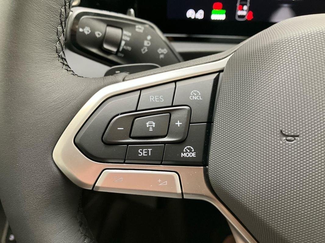 Volkswagen Tiguan - Photo 21