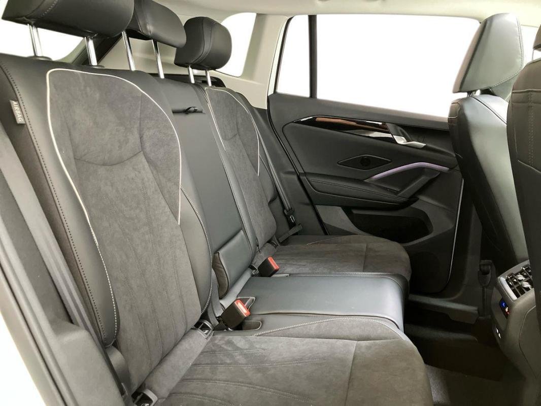Volkswagen Tiguan - Photo 23