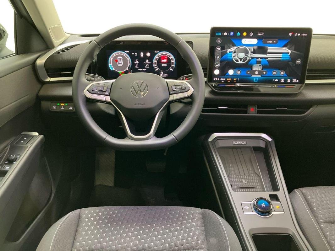 Volkswagen T-Roc - Photo 24