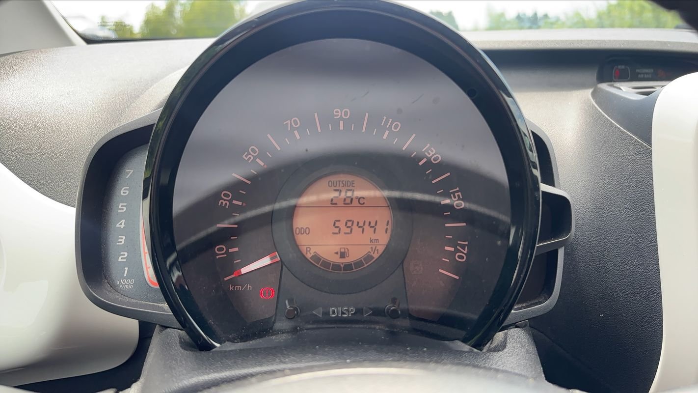 Toyota Aygo - Photo 12