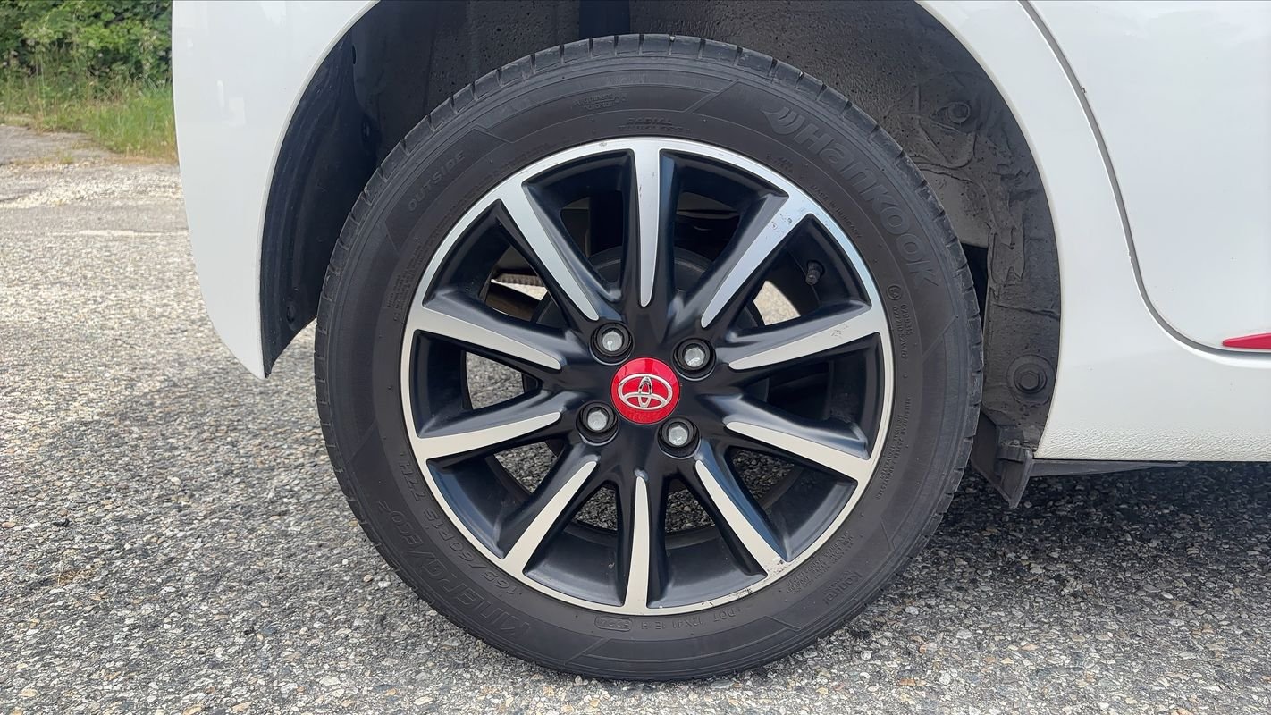Toyota Aygo - Photo 16