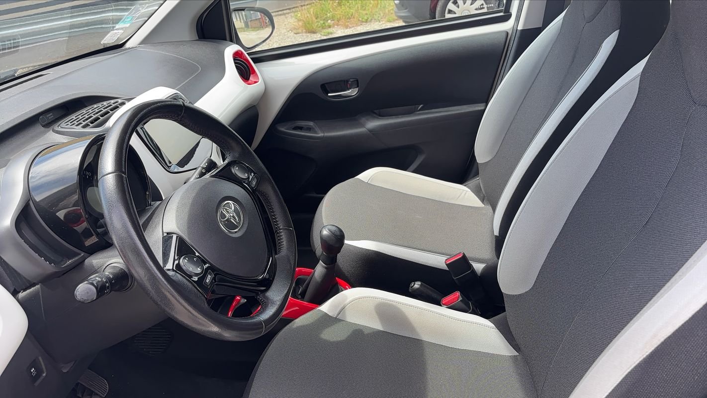 Toyota Aygo - Photo 25