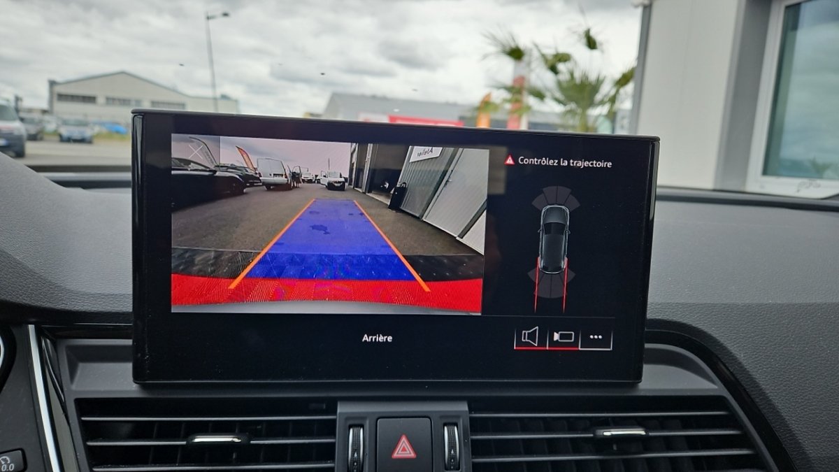 Audi Q5 - Photo 14