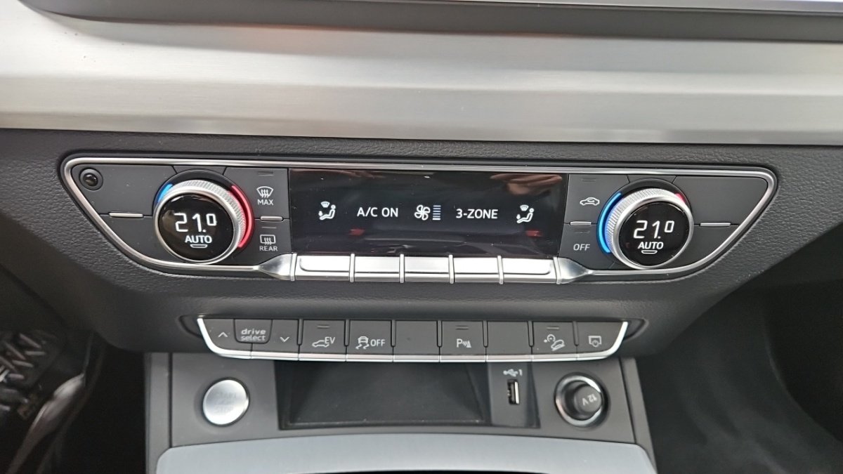 Audi Q5 - Photo 18