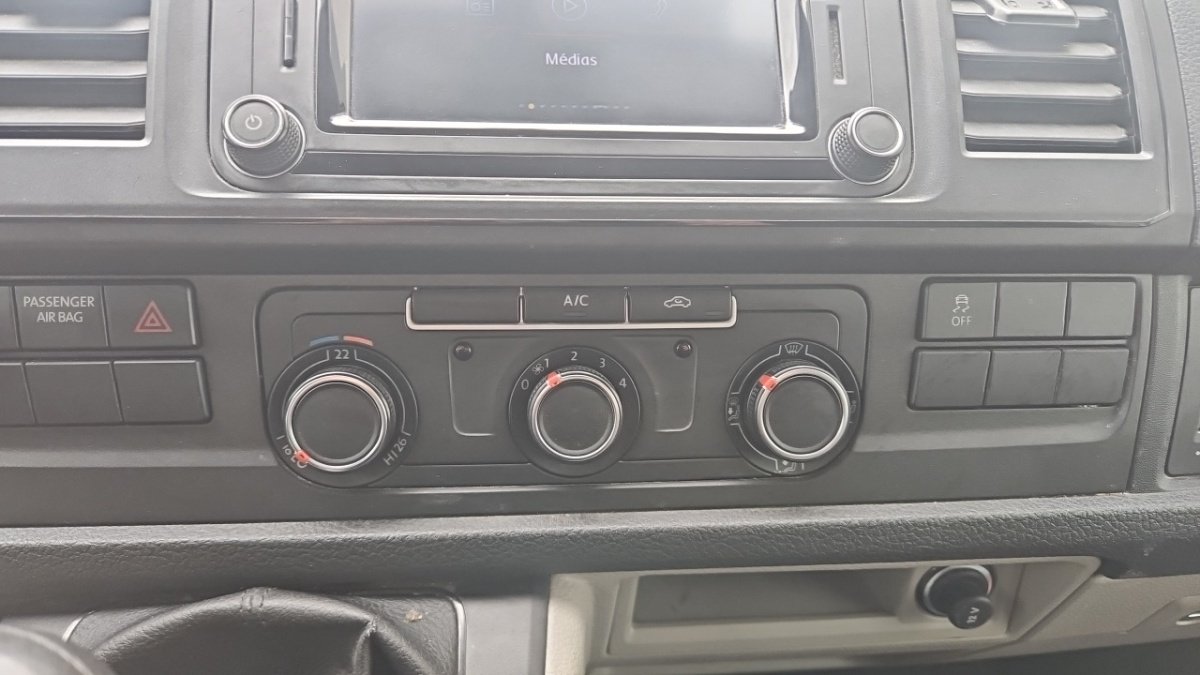 Volkswagen Transporter - Photo 19