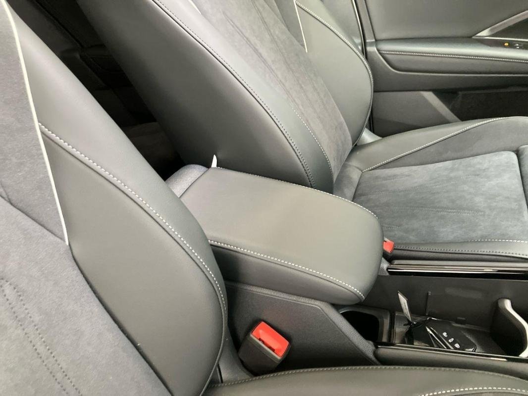 Volkswagen Tiguan - Photo 12