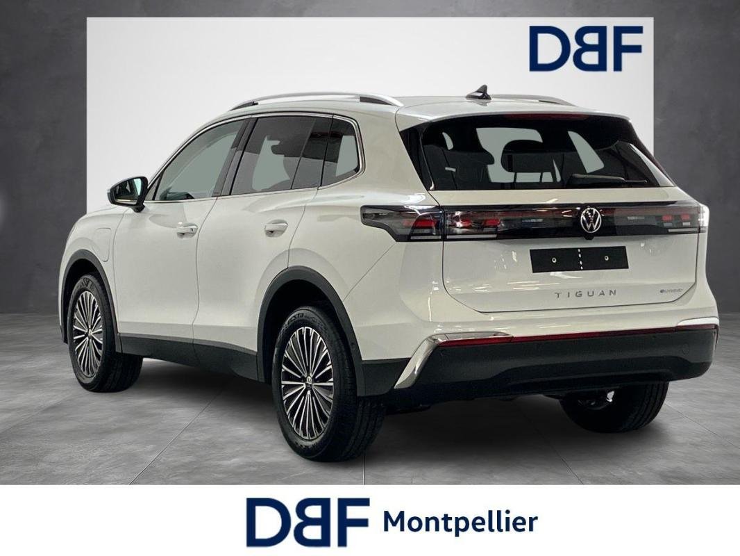 Volkswagen Tiguan - Photo 3