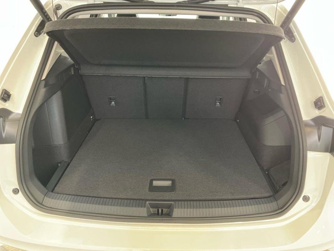 Volkswagen Tiguan - Photo 32