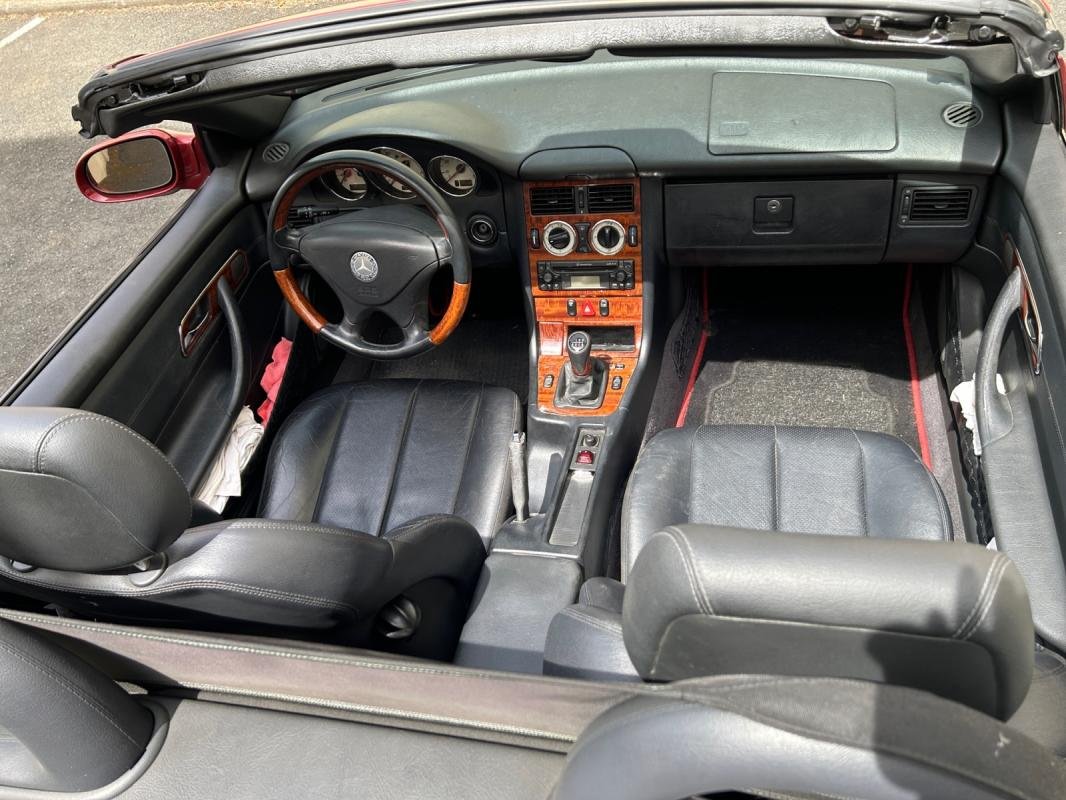 Mercedes CLK 230 - Photo 9