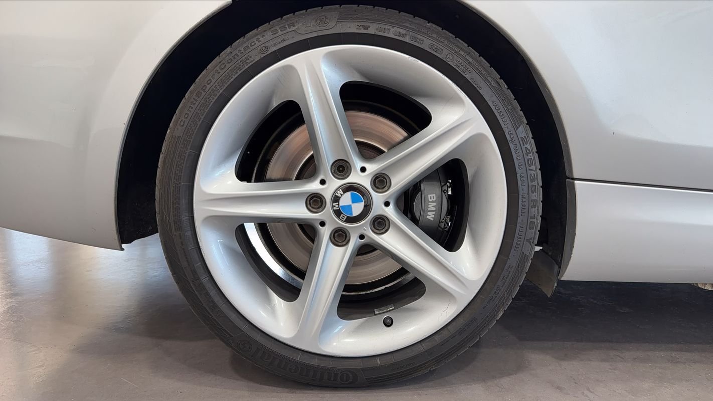 BMW Série 1 - Photo 16