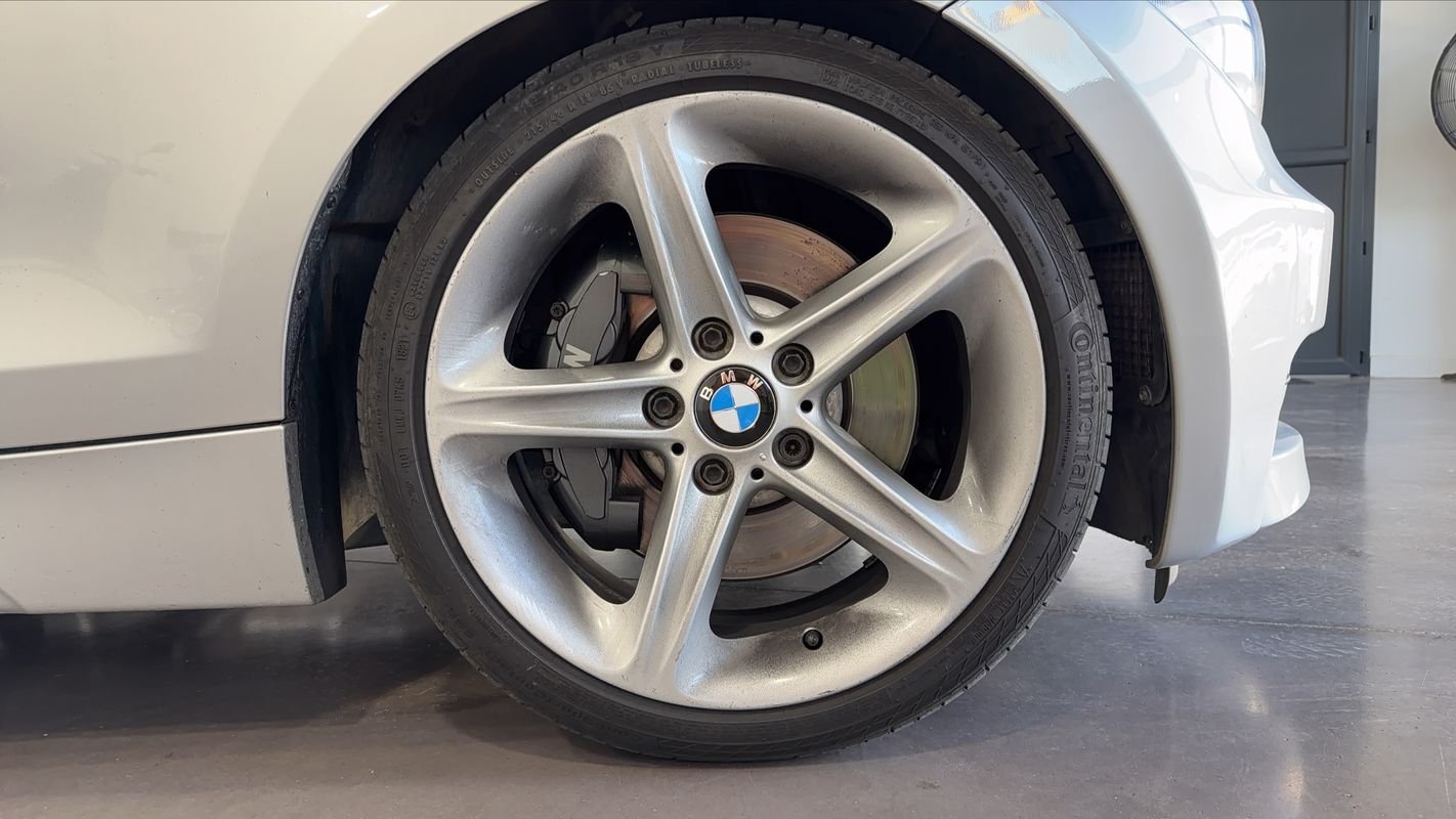 BMW Série 1 - Photo 17