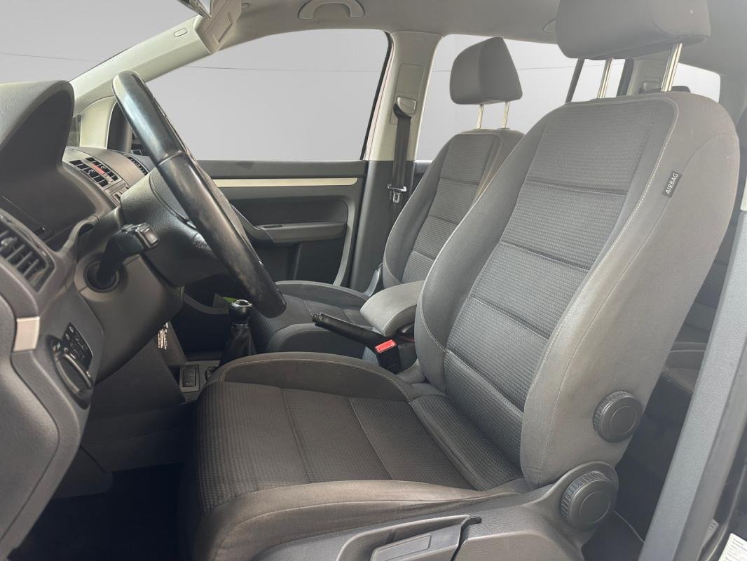 Volkswagen Touran - Photo 14