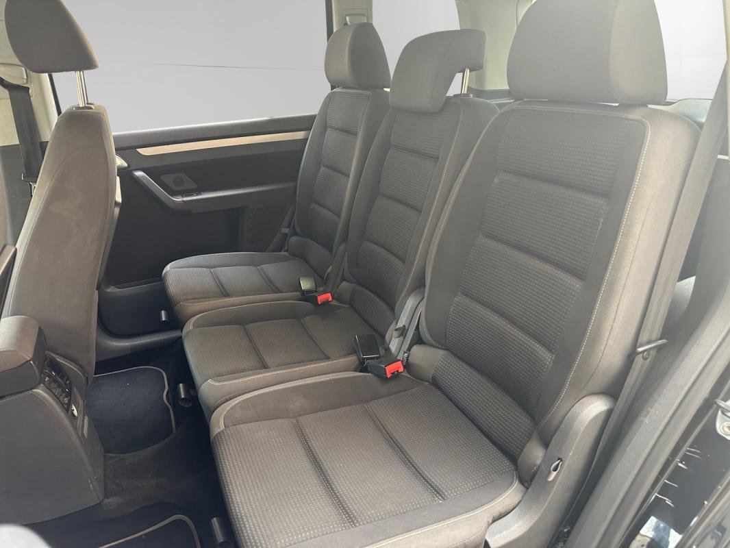 Volkswagen Touran - Photo 15