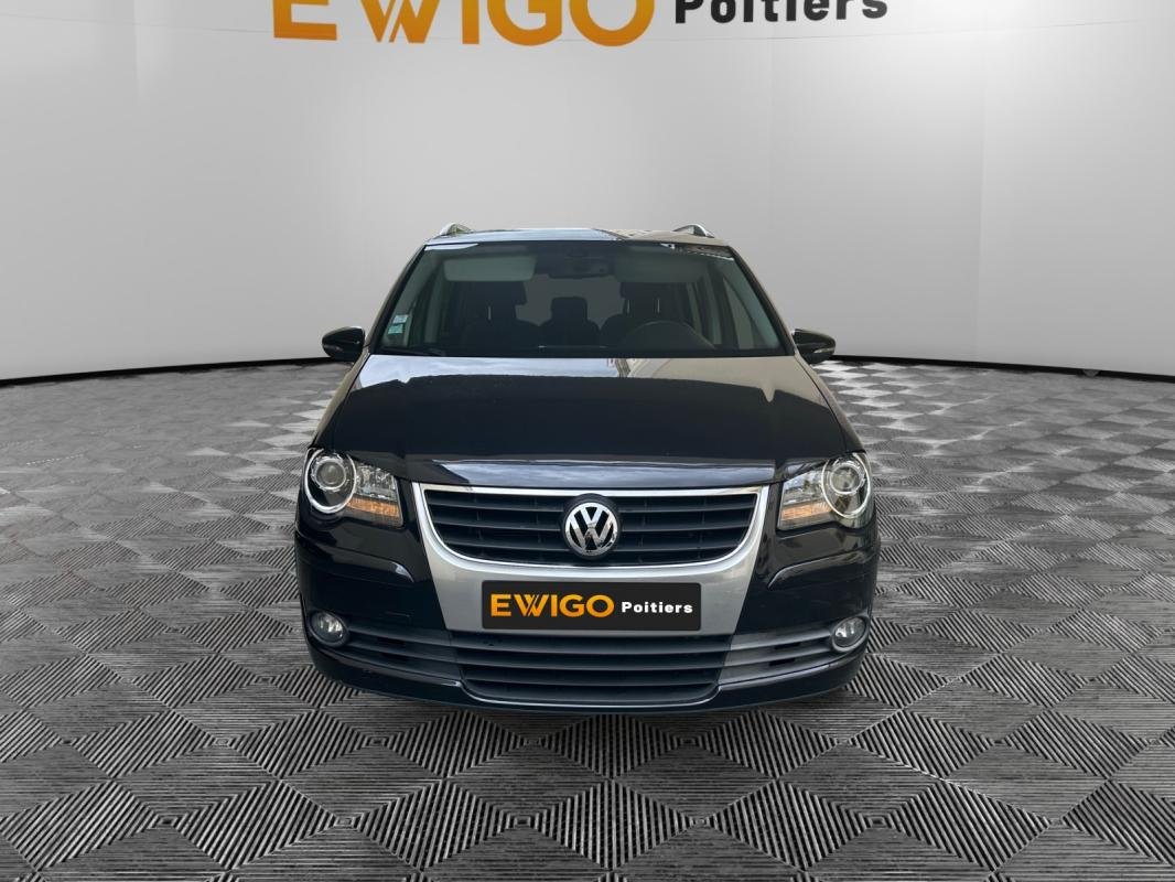 Volkswagen Touran - Photo 8
