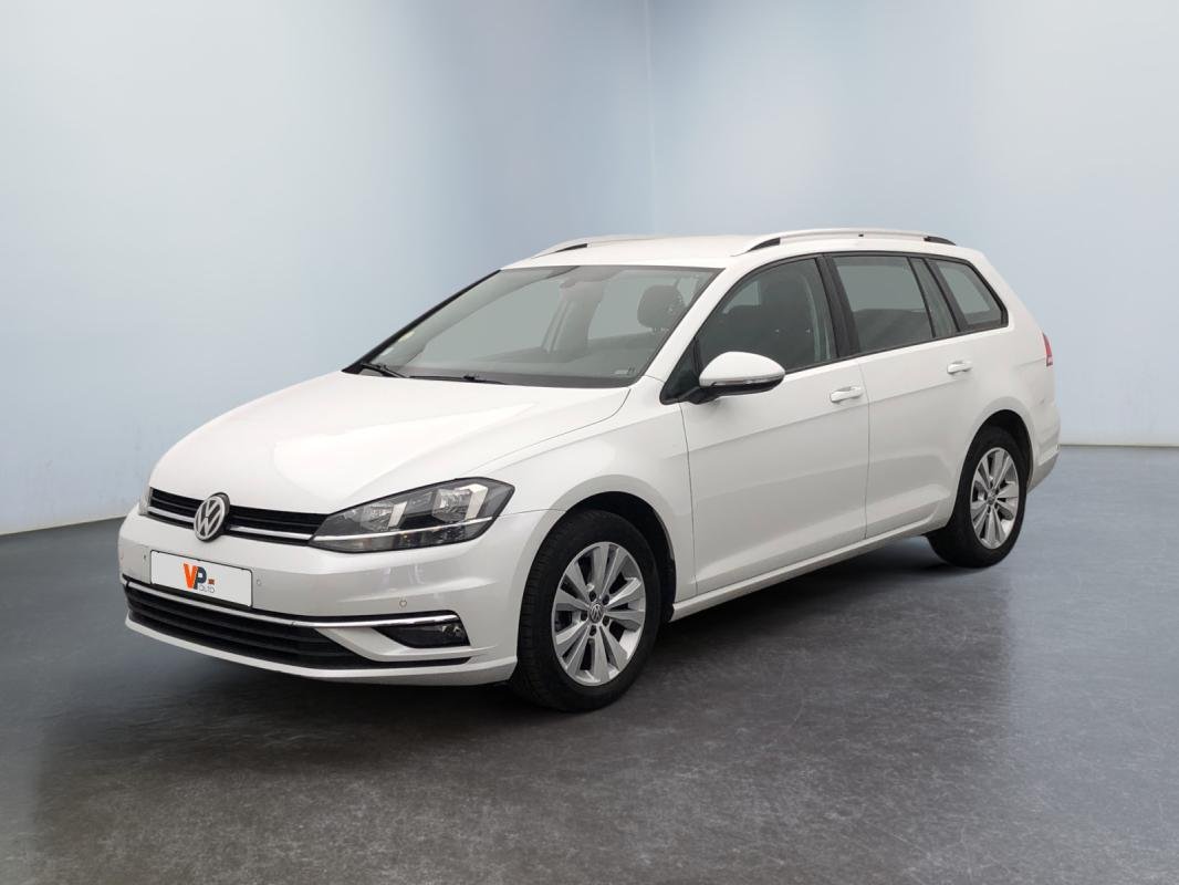 Volkswagen Golf SW - Photo 1