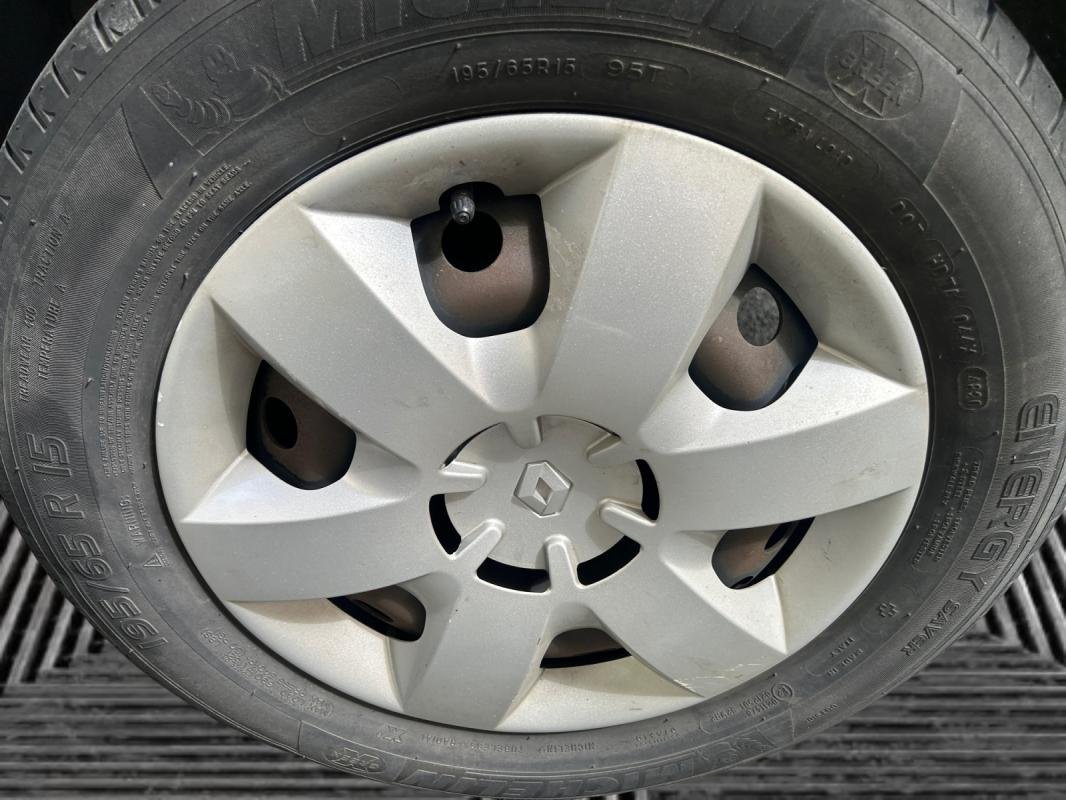 Renault Kangoo Express - Photo 16
