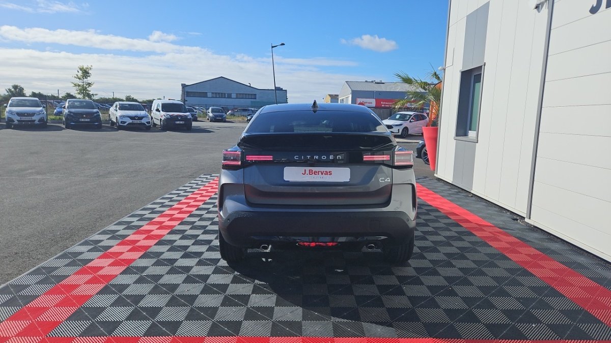 Citroën C4 - Photo 4