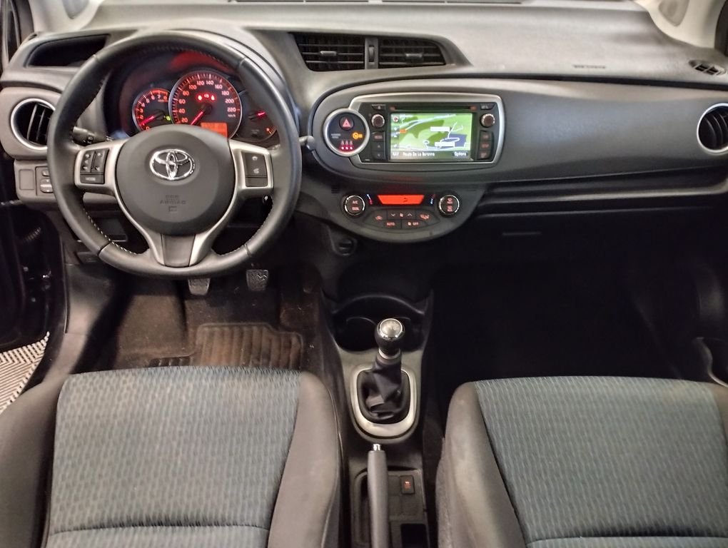Toyota Yaris - Photo 3