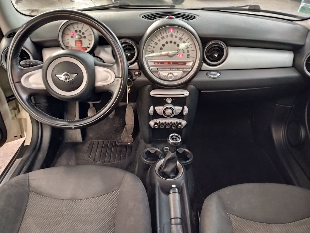 Mini One - Photo 3