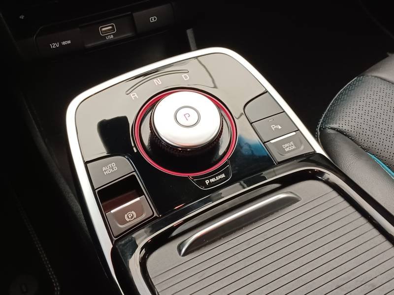 Kia Niro - Photo 22