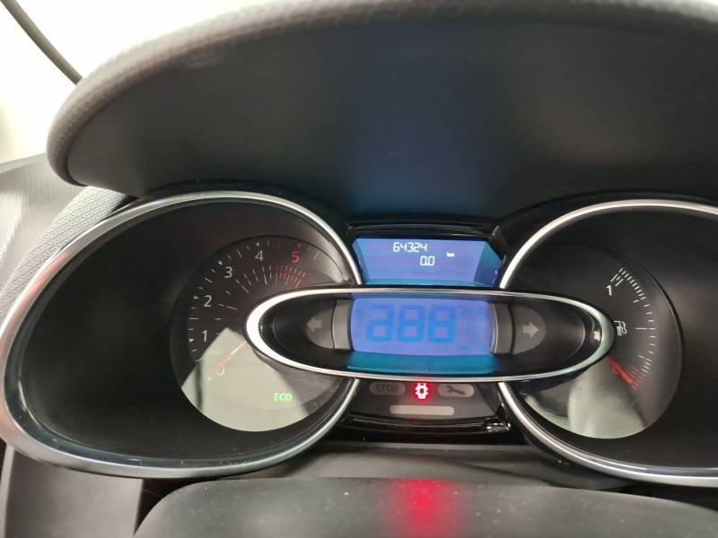 Renault Clio - Photo 18