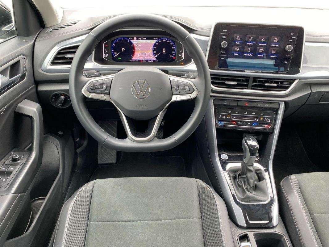 Volkswagen T-Roc - Photo 24