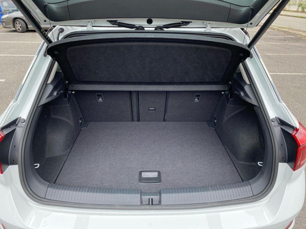 Volkswagen T-Roc - Photo 31